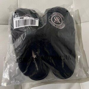 Victoria's Secret Closed-Toe Faux Fur Slippers